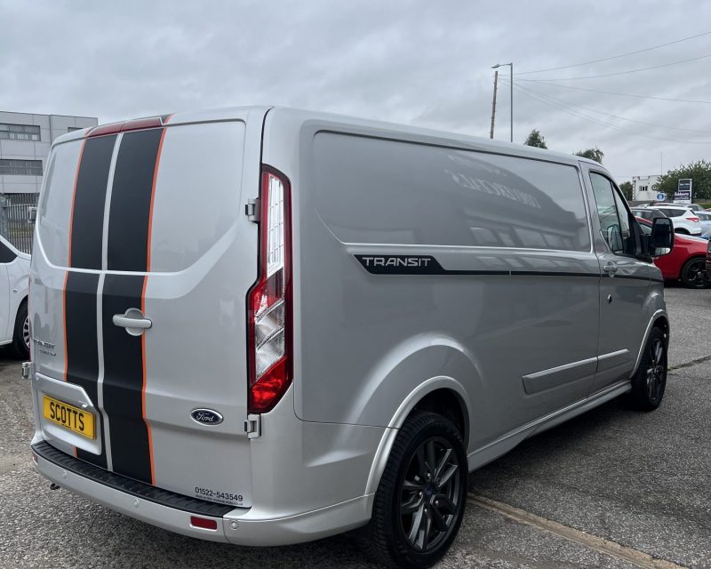 Ford Transit Custom 2.0 EcoBlue 185ps LWB Sport Van