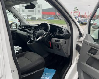 VOLKSWAGEN TRANSPORTER 2.0 TDI 110 Highline Van