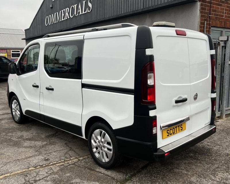 Vauxhall Vivaro Crewvan 1.6 CDTi 2900 SWB