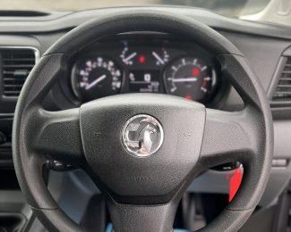 Vauxhall Vivaro 1.5d 2900 Sportive LWB