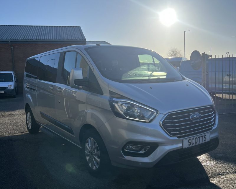 Ford Transit Tourneo Custom 2.0 EcoBlue 8 seat Limited Zetec LWB