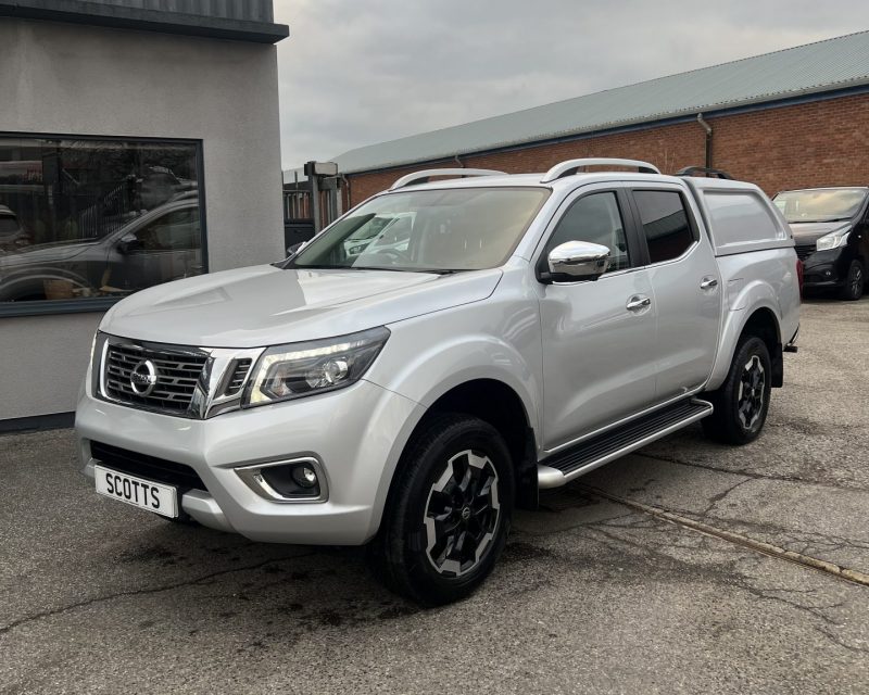 Nissan Navara Double Cab Pick Up Tekna 2.3dCi 190 TT 4WD Auto